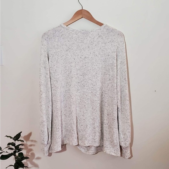 Karen Kane Side Pick Up Top in Heather - Picture 7 of 7